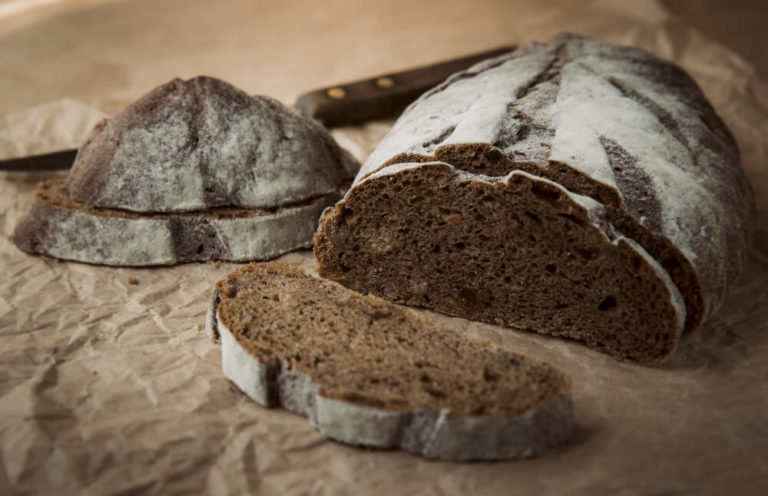 Walnussbrot - Leichtes Rezept für aromatisches Walnussbrot!