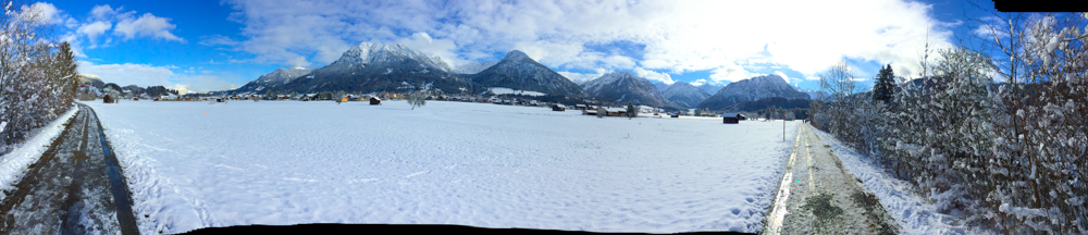 Die Berge und Schnee - Flugverspätung vorprogramiert