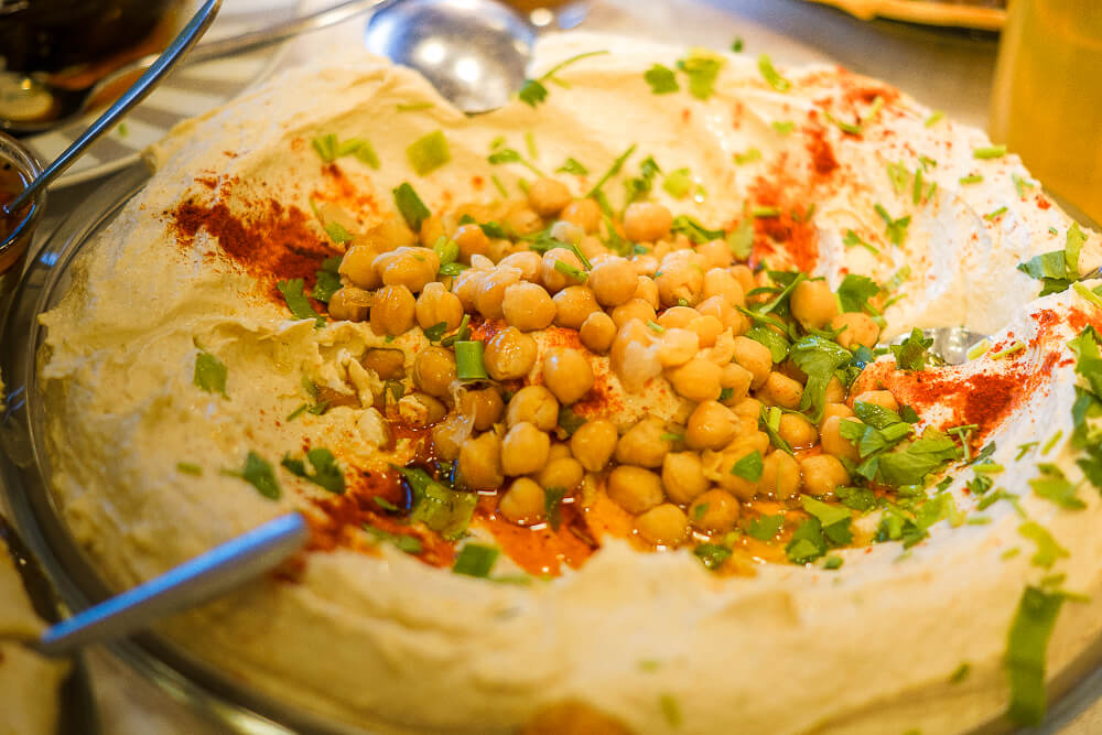 Dan Panorama Tel Aviv - Weltklasse Hummus