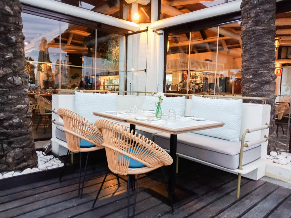Kempinski Hotel Bahia - Tisch im Spiler Beach Club