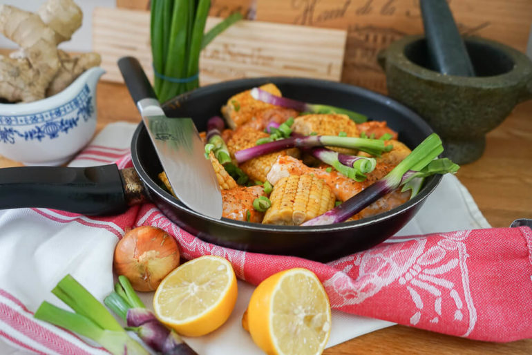 Curry-Hähnchen mit Bohnen und Mais - Exotischer Genuss aus dem Backofen