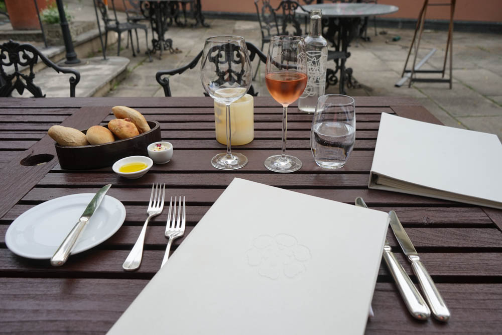 Restaurant Florhof, Zürich - Table Setting im Garten